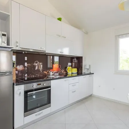 Apartmani Velic Vir Exterior photo