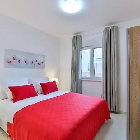 Apartmani Velic Vir Exterior photo