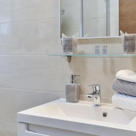 Apartmani Velic Vir Exterior photo