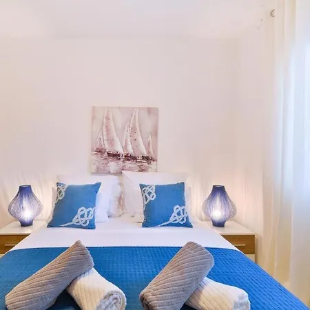 Apartmani Velic Vir Exterior photo